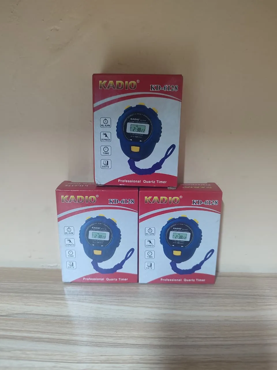 Multifunctional digital stopwatch 