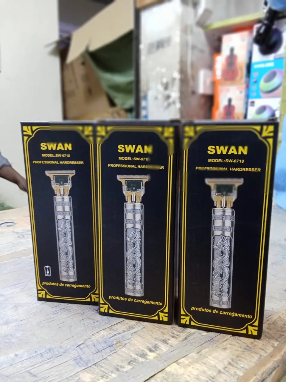 Swan mini rechargeable shaver